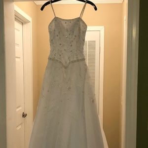 Prom/wedding dress